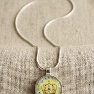 crown necklace
